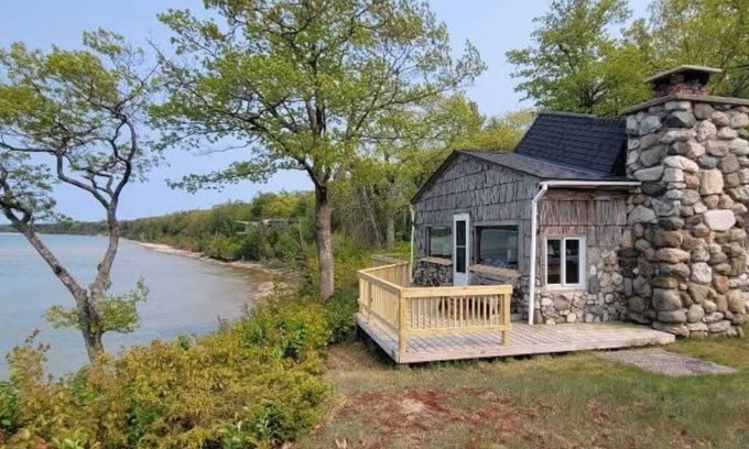 Beaver Island House | Beaver Island - Little Stone Cottage