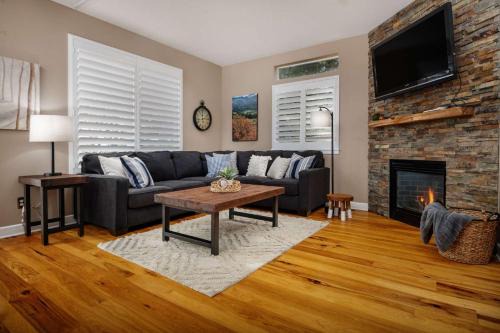 Beaverton House | Beaverton Creek Cottage