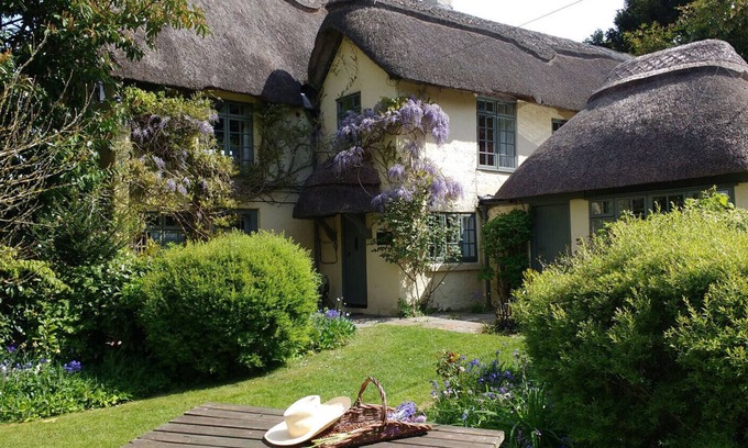 New Forest District Cottage | Beck Cottage, Wood Green, New Forest UK