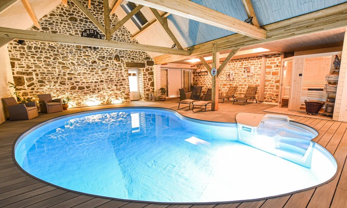 Magny-le-Desert House | bed and breakfast normandy la brocherie spa indoor pool