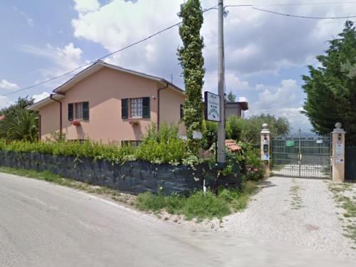 Controguerra Bed & Breakfast | Bed&Breakfast Giardino Agritourist