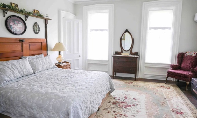 Edwardsburg Bed & Breakfast | Bed & Breakfast private room near Amish Country