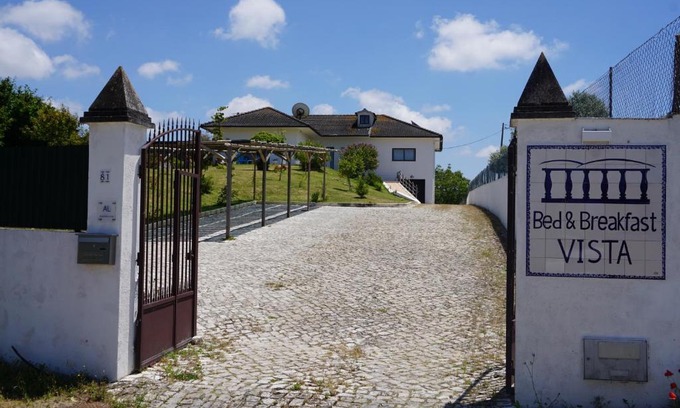 Évora Bed & Breakfast | Bed & Breakfast Vista