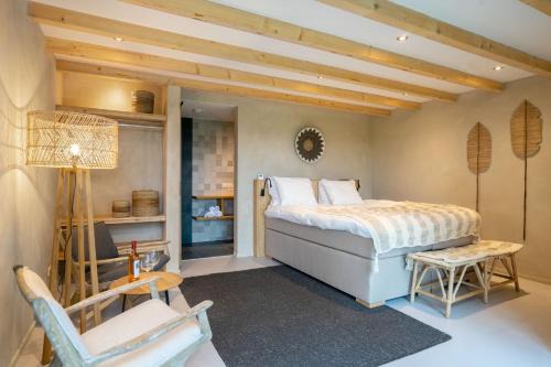 Staphorst Apartment | Bed & Wijn - Suite 1