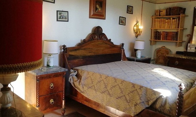 Chiesanuova House | Bedroom 2 pers, private bathroom in historical Villa with swimming pool