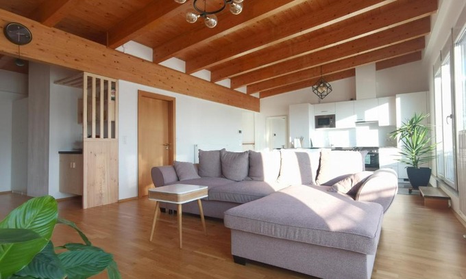 Untertullnerbach Apartment | BeeHome Apartment