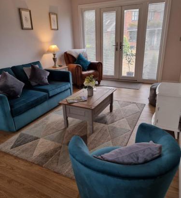 Melton Constable House | Begonia Cottage