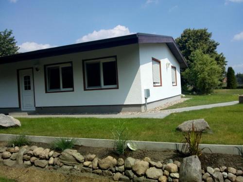 Plauerhagen House | Behaglicher Bungalow für Mensch und Hund