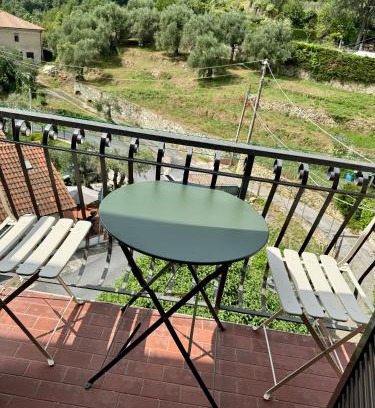 Strada Nazionale Sud Apartment | Bel Appartamentino budget, piscina a disposizione