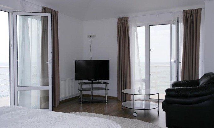 Odessa House | Belaya Udacha