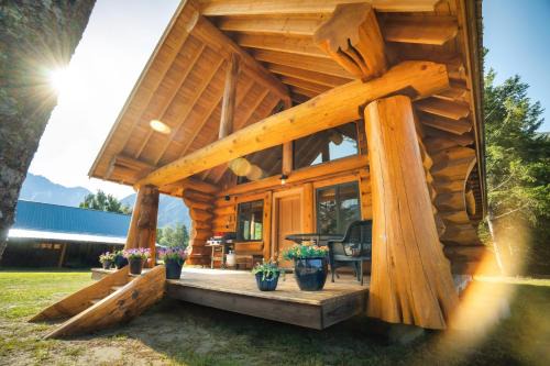 Hagensborg Ski Chalet | Bella Coola Grizzly Tours and Resort