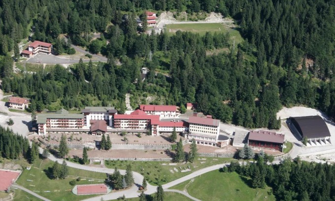 Forni Avoltri Resort | Bella Italia & EFA Village