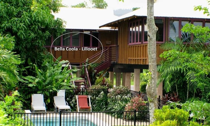 Mission Beach House | BellaCoola - Lillooet - Romantic Beachfront Cottage