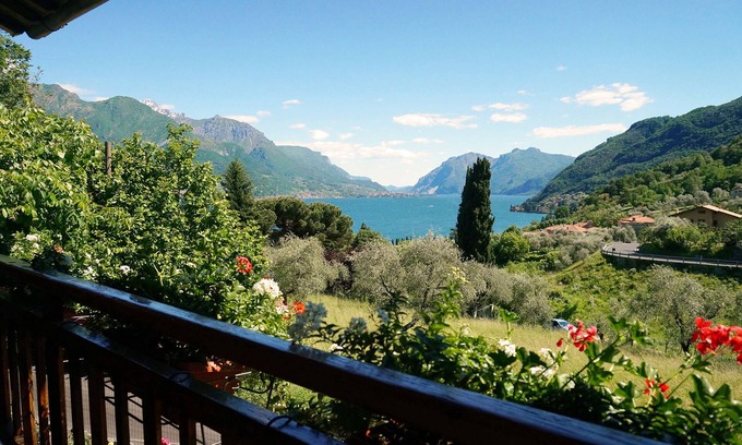 Visgnola House | Bellagio house unique location with garden and lake views