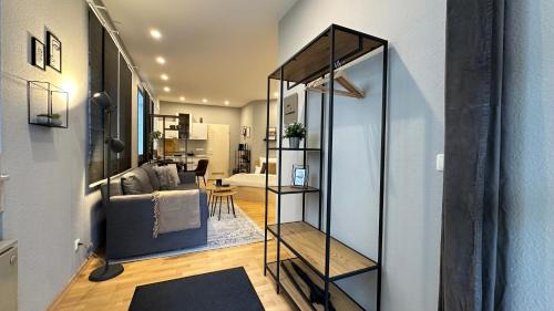 Ruckingen Apartment | BELLAHOMES Apartments, Ground Floor, Aircondition, Private Parking, Airport 30 min