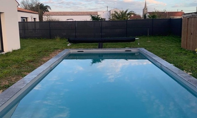 Marennes House | Belle Maison Avec Piscine