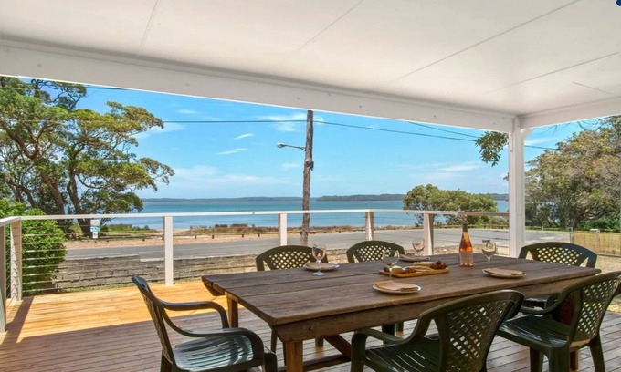 Culburra Beach House | Bellevue - overlooking serene Lake Wollumboola