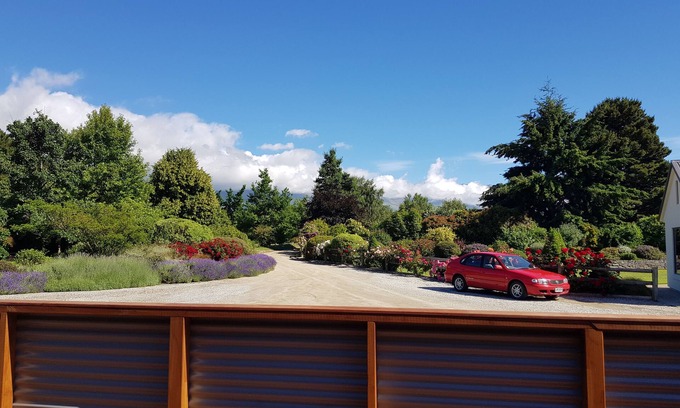 Lowburn House | Bellhaven - Relax and enjoy