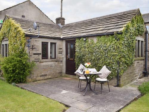Grange Moor House | Bellhouse Croft