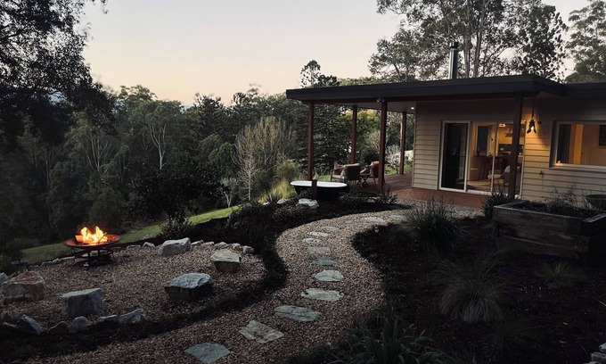 Bellingen Apartment | BellingenMountainViewStudio-private,views,outdoor bath,fire pit,close to town!