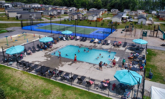 Otonabee-South Monaghan Hotel | Bellmere Winds Golf Resort