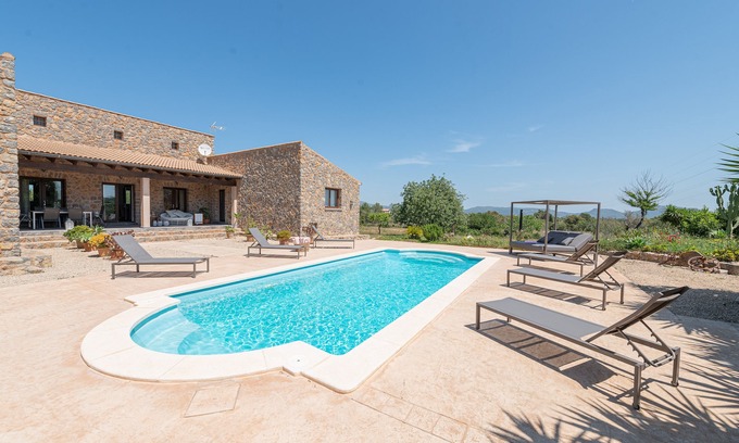 Arta Villa | BELLPUIG 4 - Villa with private pool in Artà. Free WiFi