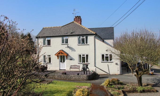 St Martins House | Belmont Bridge