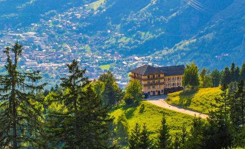 Seez Hotel | Belvédère Relais Motos