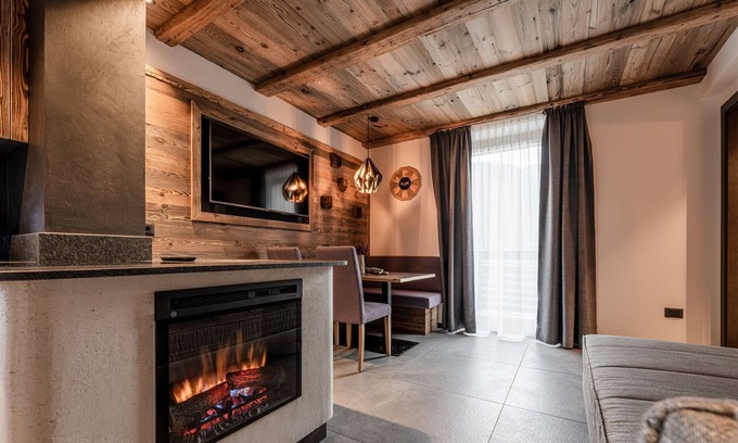 Male Apartment | Belvilla by OYO Private SPA Suite Nidaris