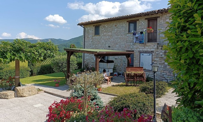 Cagli Apartment | Belvilla by OYO Appartamento a Cagli