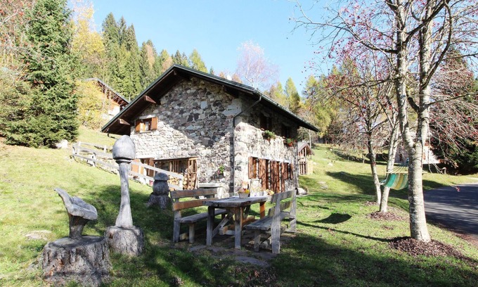 Pieve Tesino Ski Chalet | Belvilla by OYO Baita Silana