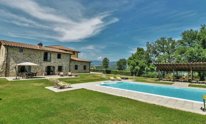 Poppi Villa | Belvilla by OYO Casa Quattro