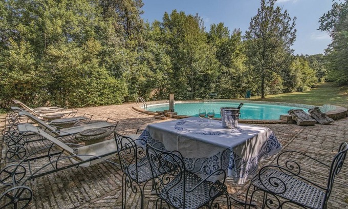 Centofinestre Apartment | Belvilla by OYO Ghinelli- Villa Centofinestre