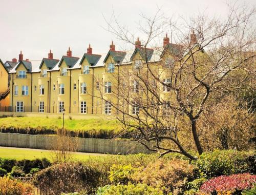 Bushmills House | Ben-Ry Cottage, Bushmills, River views