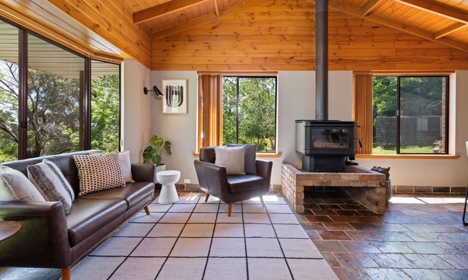 Nashdale House | Bendalong | Rural Retreat, Short Drive to CBD