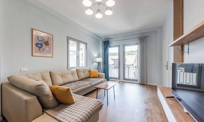 Golem Apartment | Beni's Villa Apartments 2 by PS