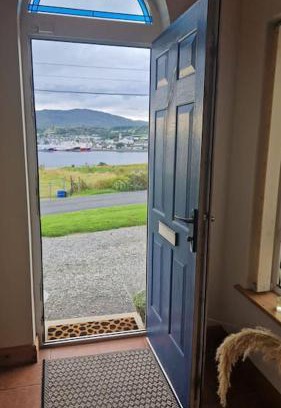 Killybegs House | Benroe House 5 Bedrooms