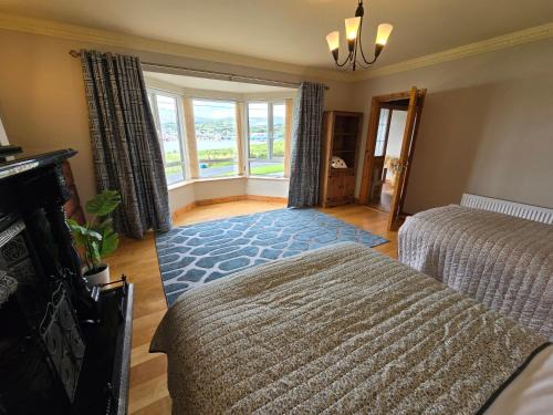 Killybegs House | Benroe House - 5 bedrooms