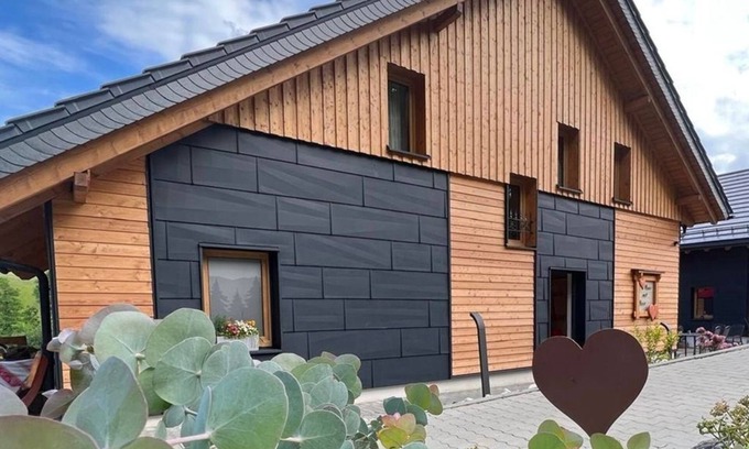 Breitenbrunn/Erzgeb. House | Bergnest vacation homes - House with heart