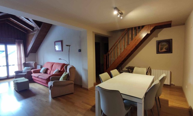 Linsoles Apartment | Berde Abetal Las Tucas
