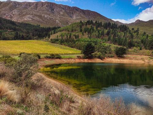 Boesmanspad House | Berge toe - Spanspek se plek Farmstay