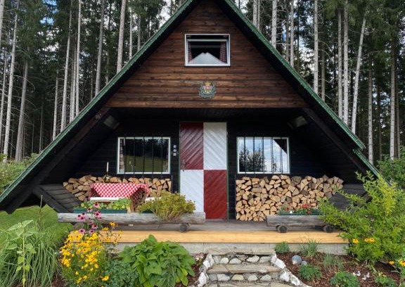 Ratten House | Berghütte Waldheimat