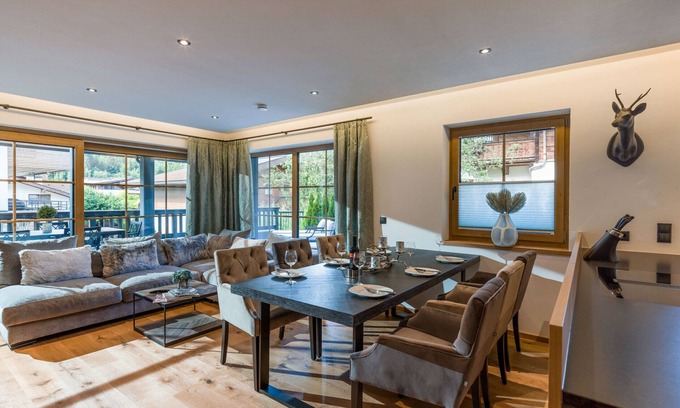 Kitzbuehel Apartment | Bergliebe