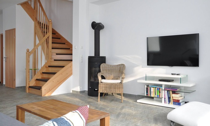 Teltow Villa | Berlin - living in the countryside - quickly in the city