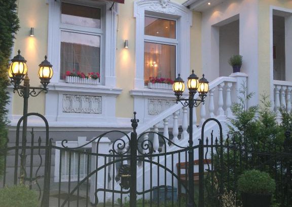 Dallgow-Doeberitz Hotel | Berliner Hof