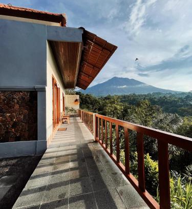 Menanga Bed & Breakfast | Besakih villa