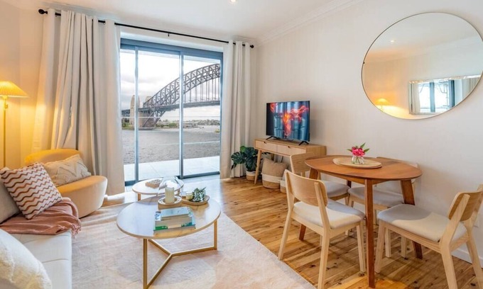 Kirribilli Apartment | Best Harbour Views & location in Sydney!