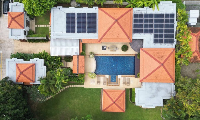 Bang Tao Villa | Best Location in Phuket! - Spacious 5-bedroom villa in peaceful Choeng Thale