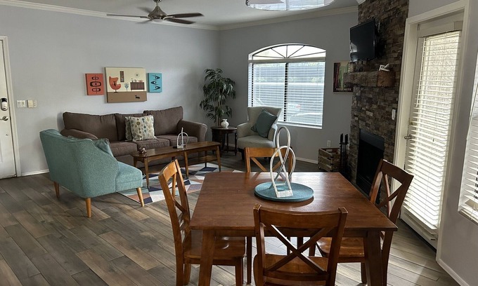 North Scottsdale Condo | Best Scottsdale Location - Great Amenities