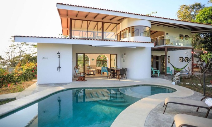 Santa Teresa House | Best view in Santa Teresa, 2 minutes from the beach beautiful artisan house